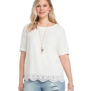 Torrid Ivory Crepe Laser Cut Blouse Plus Size 5Xl